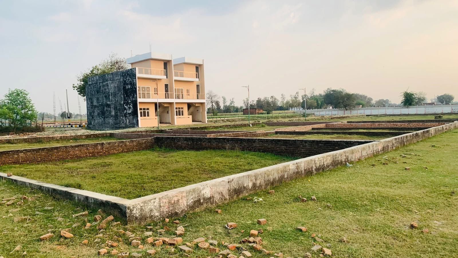 Corner Plot near Awadh Law College